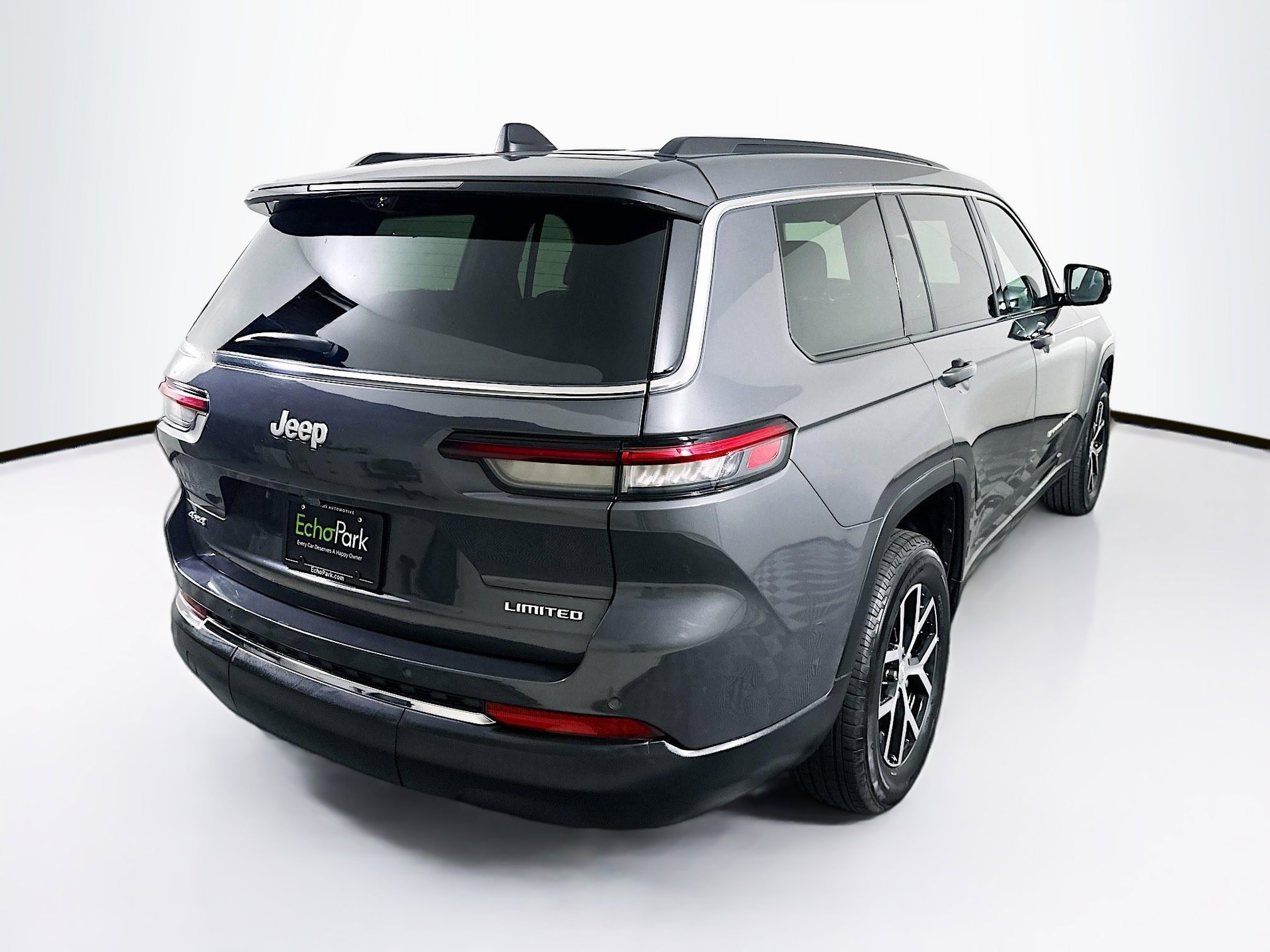 Used 2024 Jeep Grand Cherokee L Limited w/ Luxury Tech Group II image 9