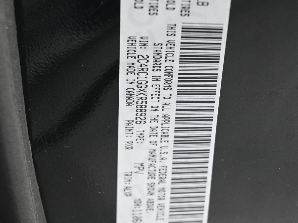 Used 2019 Chrysler Pacifica Limited image 18