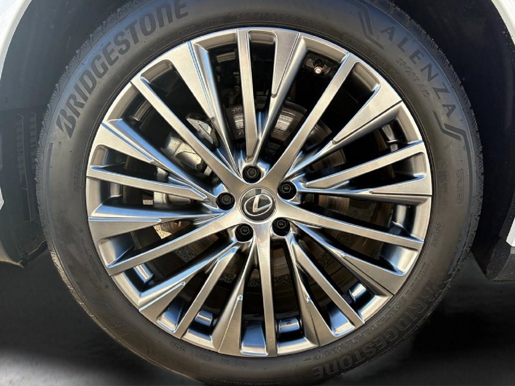 Used 2025 Lexus RX 450h AWD w/ Convenience Package image 7