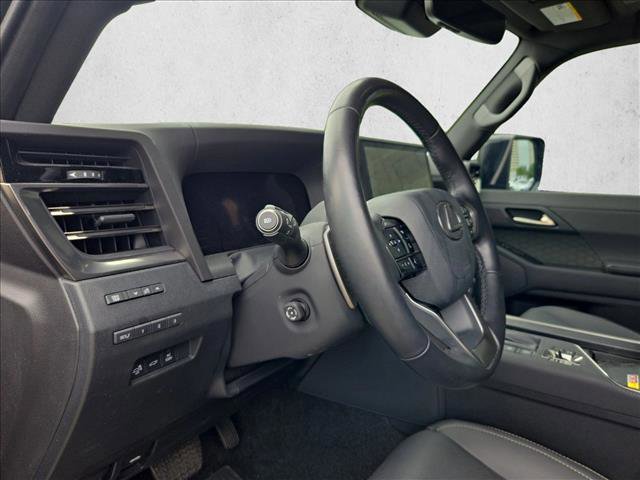 Used 2024 Lexus GX 550 AWD/4WD image 10