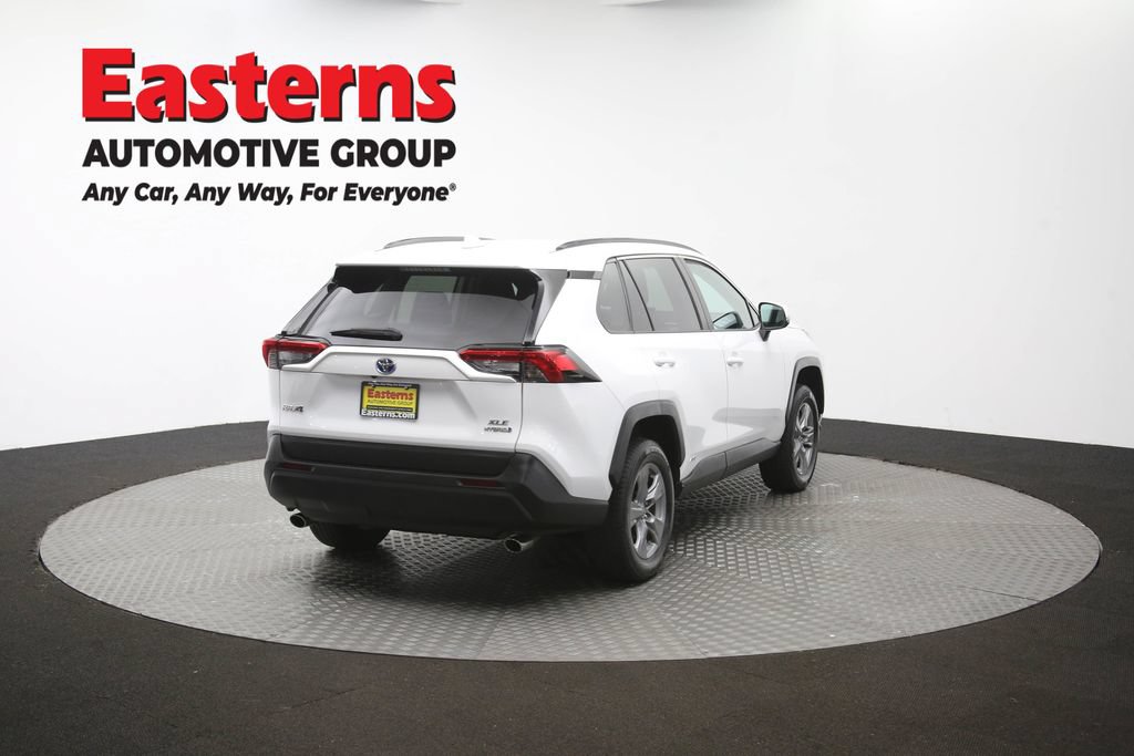 Used 2022 Toyota RAV4 XLE AWD/4WD image 39