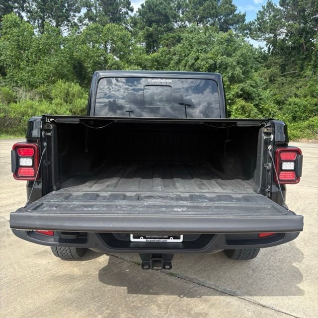 Used 2020 Jeep Gladiator Overland AWD/4WD image 5