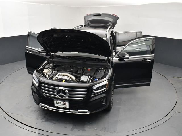 Used 2025 Mercedes-Benz GLB 250 4MATIC image 26