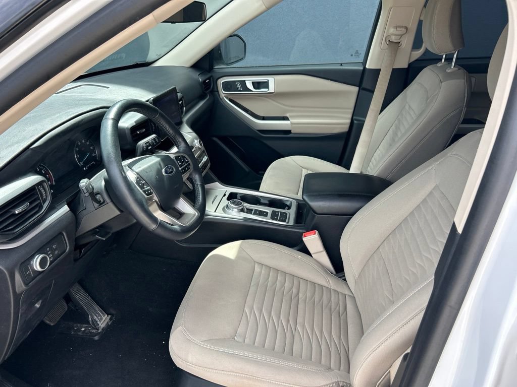 Used 2021 Ford Explorer XLT RWD image 8