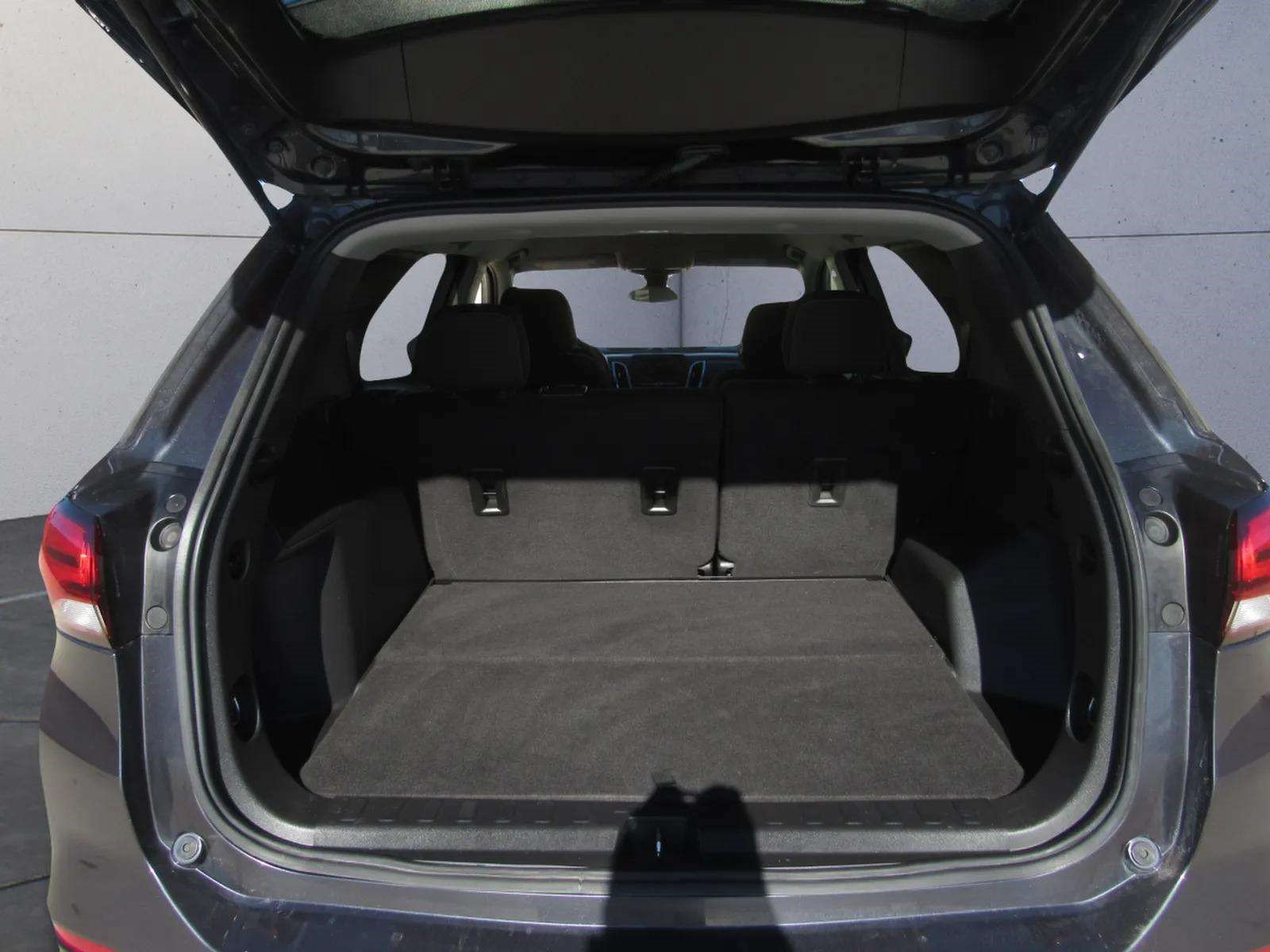 Used 2023 Chevrolet Equinox LT FWD image 12