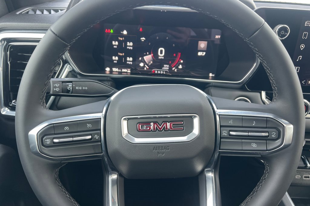 New 2026 GMC Canyon Elevation w/ Convenience Package image 20