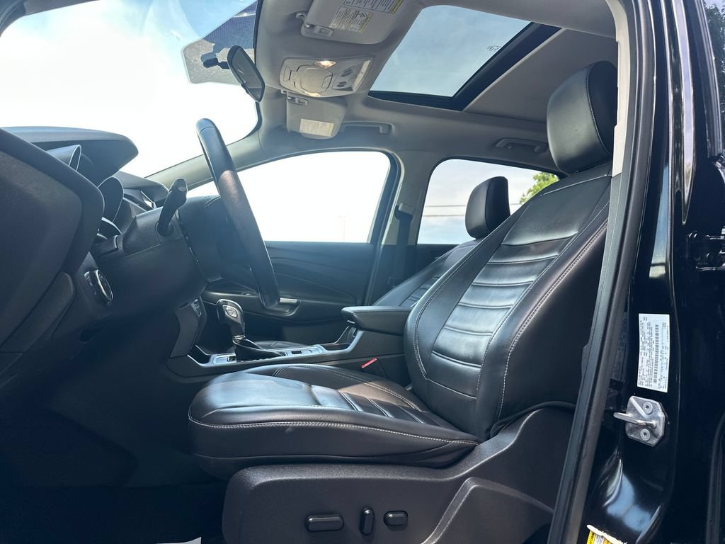 Used 2019 Ford Escape SEL AWD/4WD image 8