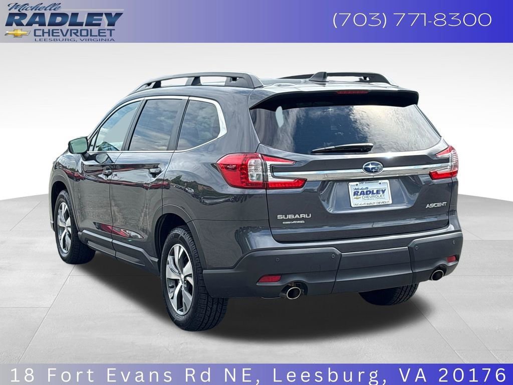 Used 2023 Subaru Ascent Premium w/ Convenience Package AWD/4WD image 3