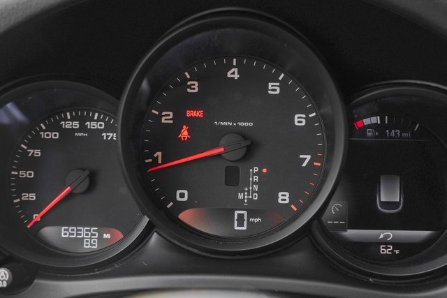 Used 2021 Porsche Macan image 14