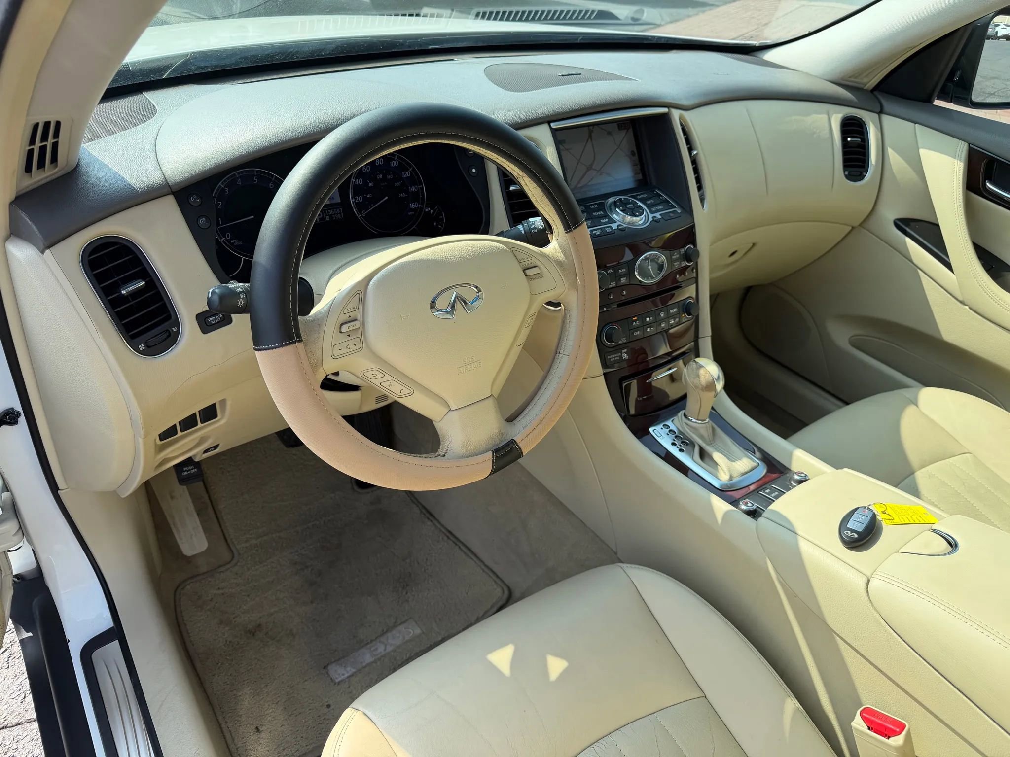 Used 2012 INFINITI EX35 Journey w/ Premium Pkg image 6