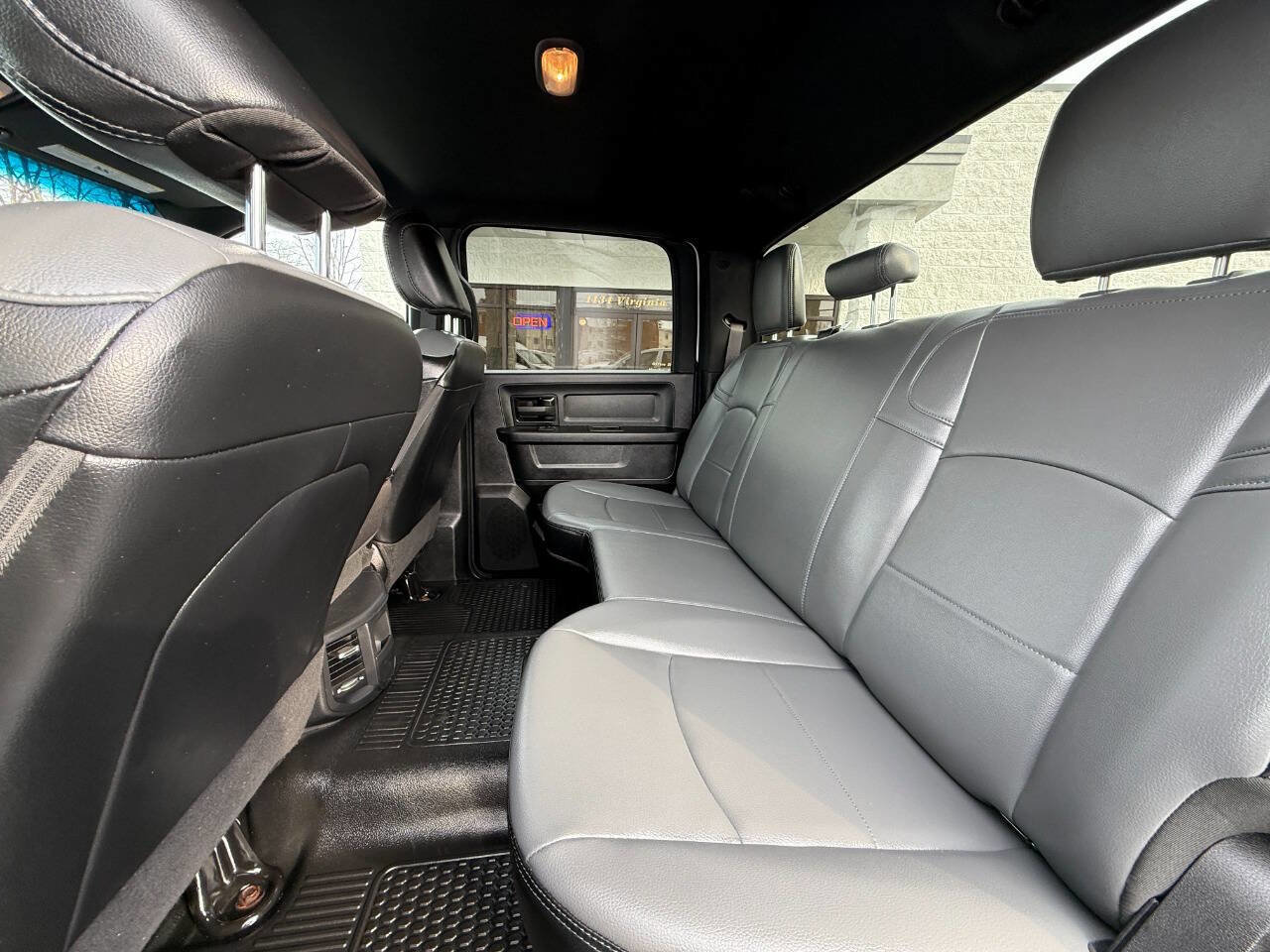 Used 2022 RAM 3500 Tradesman image 29