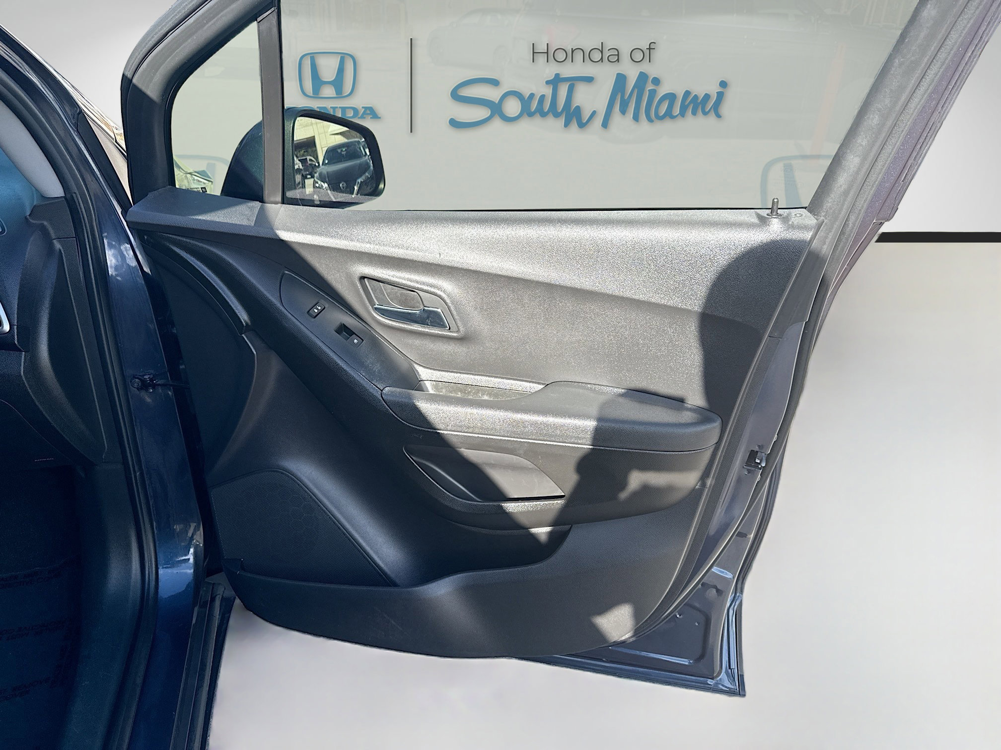 Used 2019 Chevrolet Trax LS w/ Tint and Cruise Package image 30