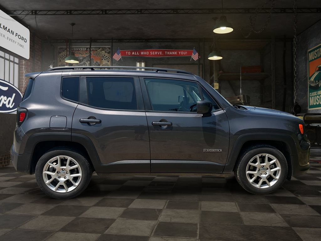 Used 2021 Jeep Renegade Latitude FWD image 7