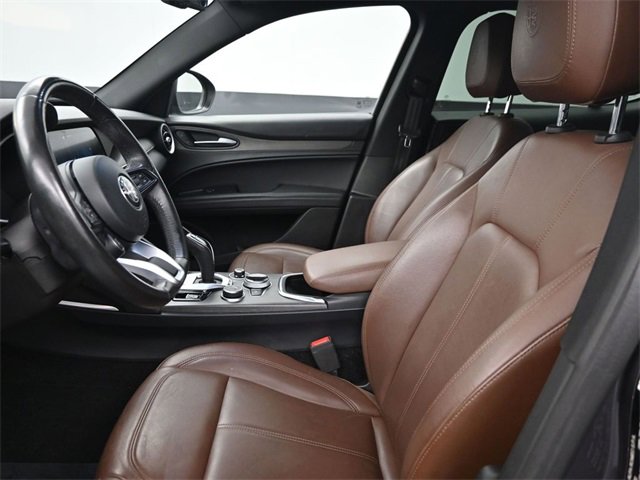 Used 2022 Alfa Romeo Stelvio Ti image 7