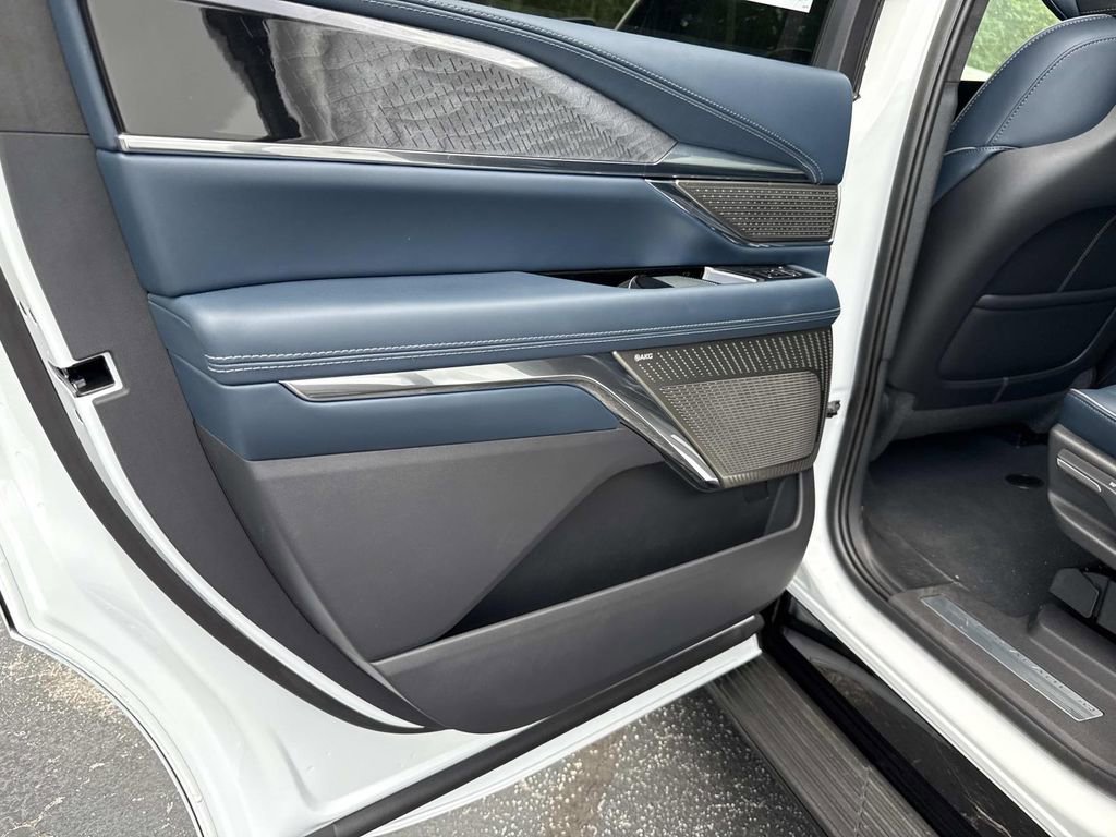 New 2025 Cadillac Escalade IQ Sport 2 w/ LPO, ONYX Package image 13