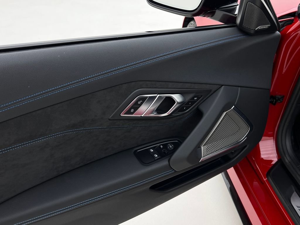 Certified 2025 BMW Z4 M40i w/ Edition image 25