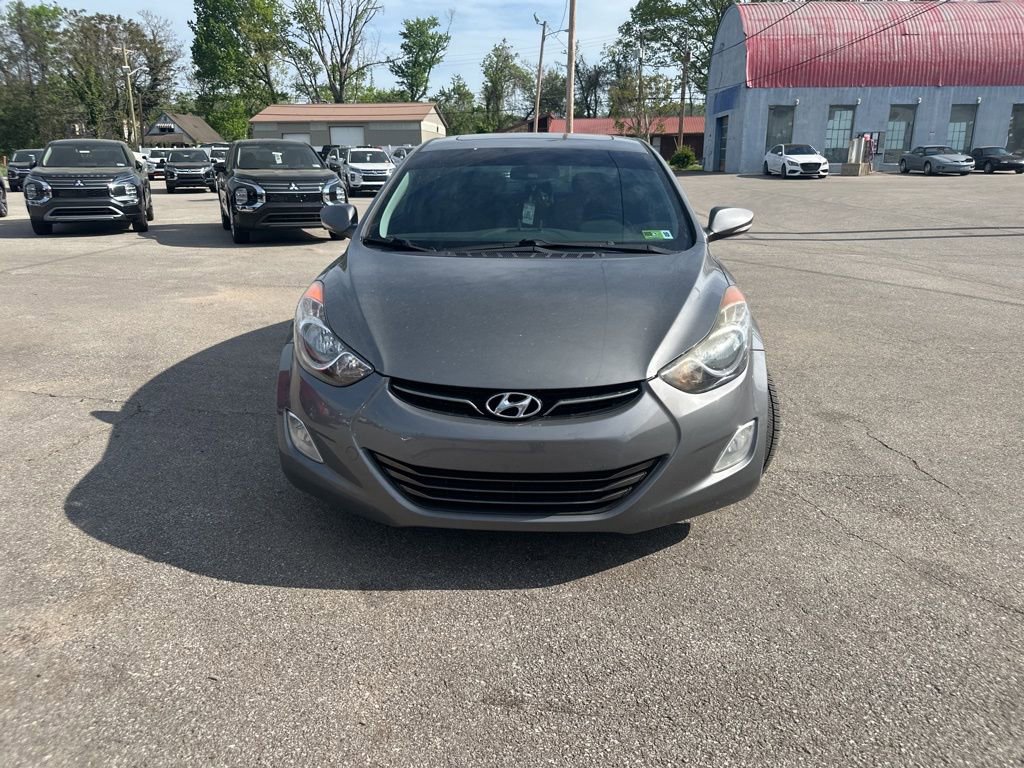 Used 2013 Hyundai Elantra Limited w/ Technology Pkg FWD image 2