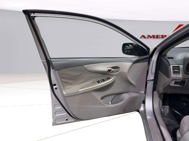 Used 2010 Toyota Corolla LE image 13