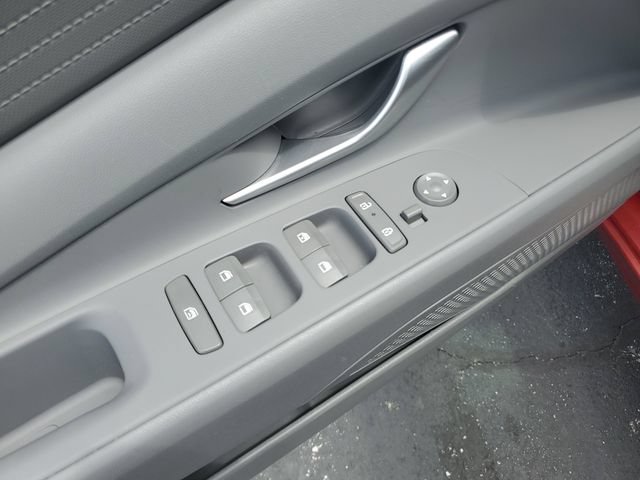 Certified 2024 Hyundai Elantra SEL FWD image 18
