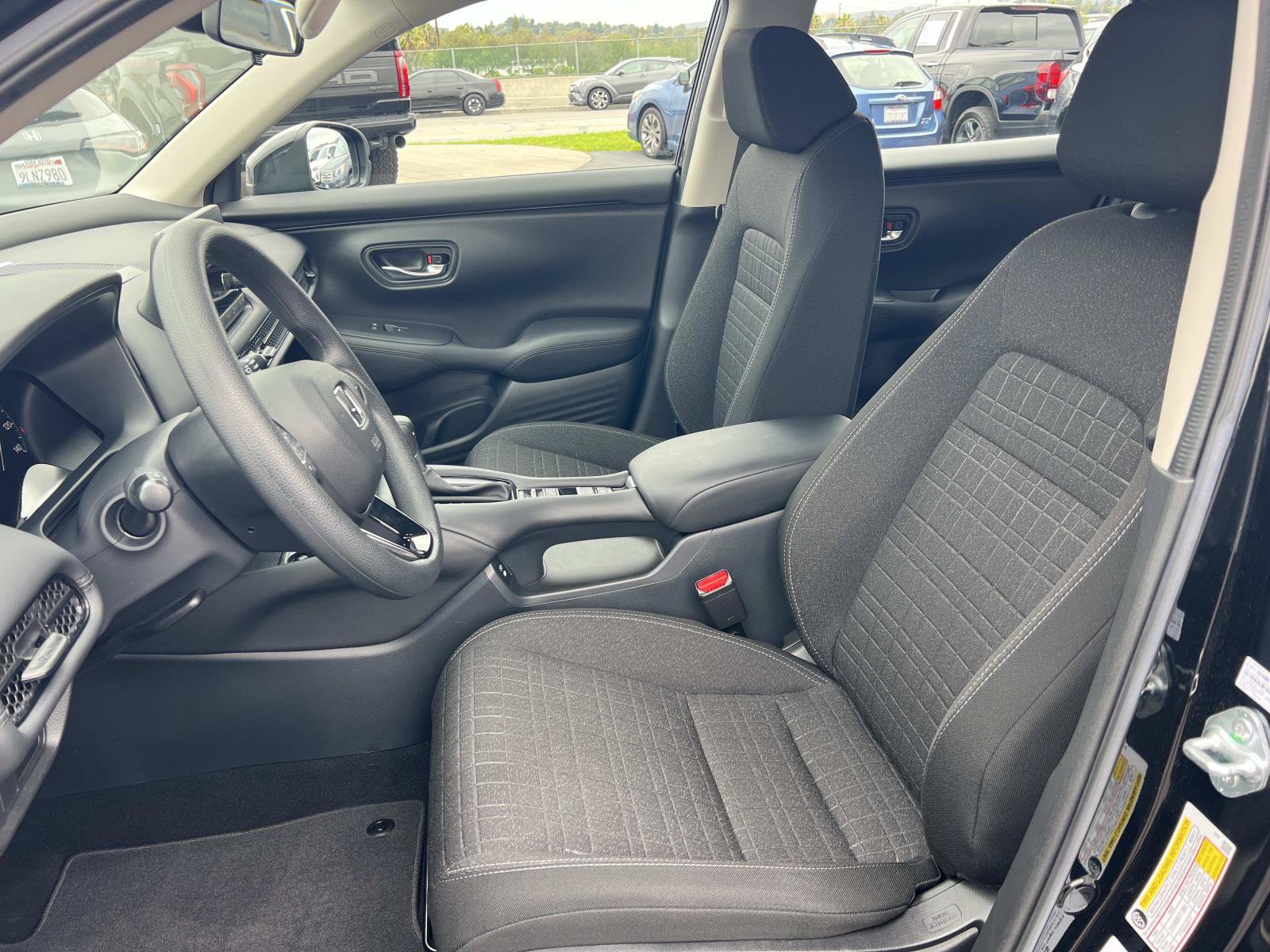 Certified 2025 Honda HR-V LX image 18