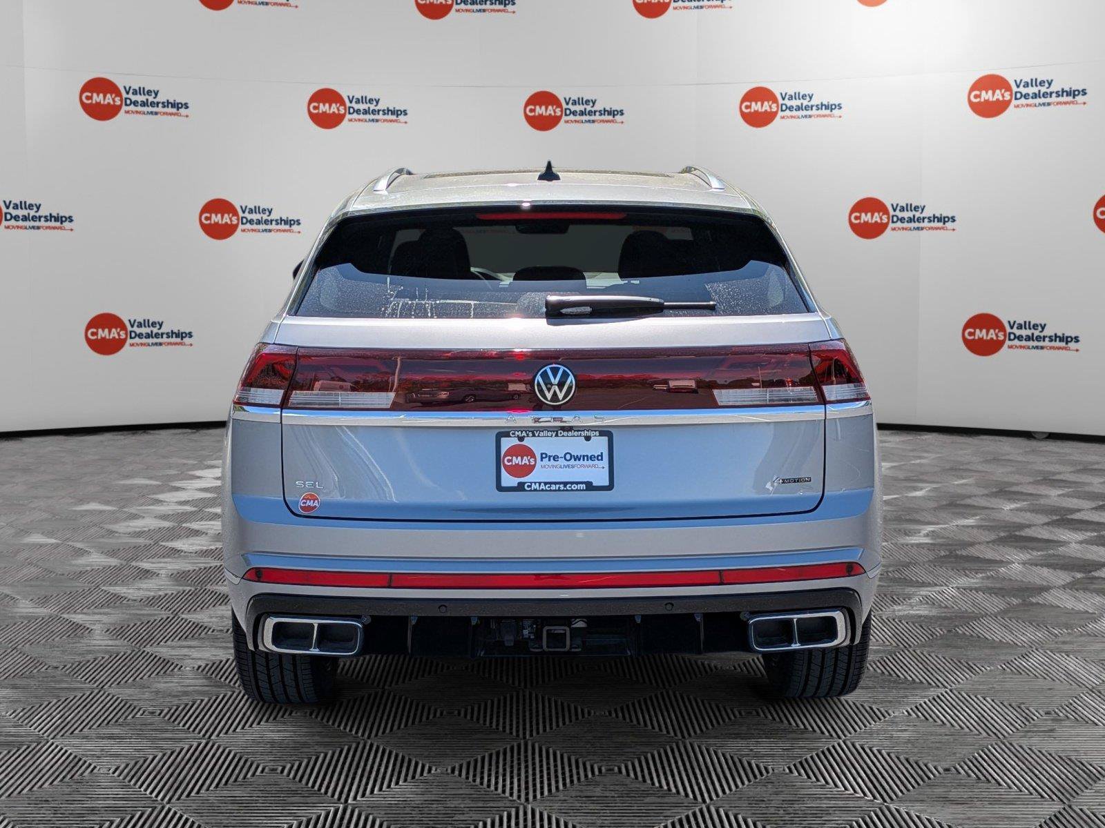 Used 2026 Volkswagen Atlas Cross Sport SEL Premium R-Line AWD/4WD image 6