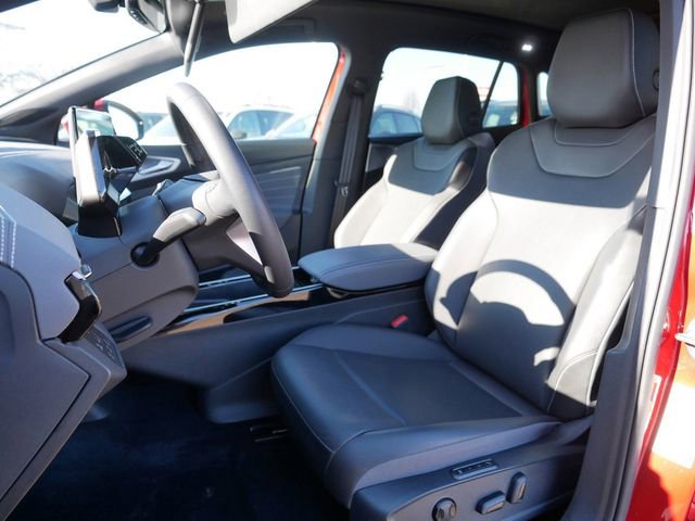 Used 2023 Volkswagen ID.4 Pro S Plus image 15