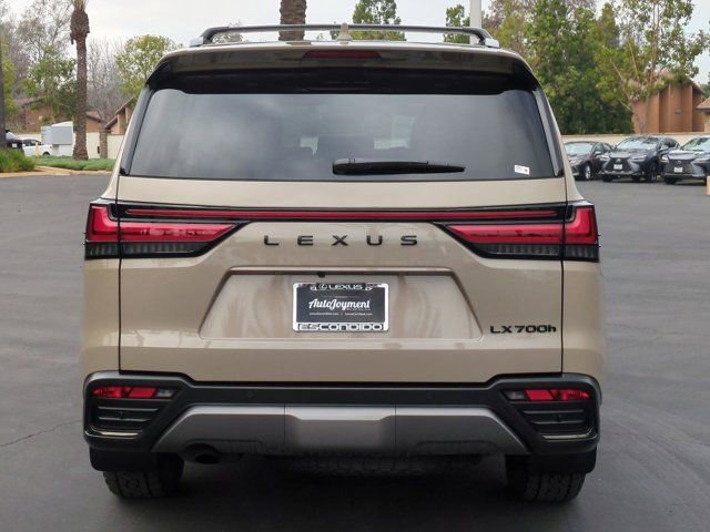 Used 2025 Lexus LX 700h Overtrail w/ Accessory Package (Z1) image 6
