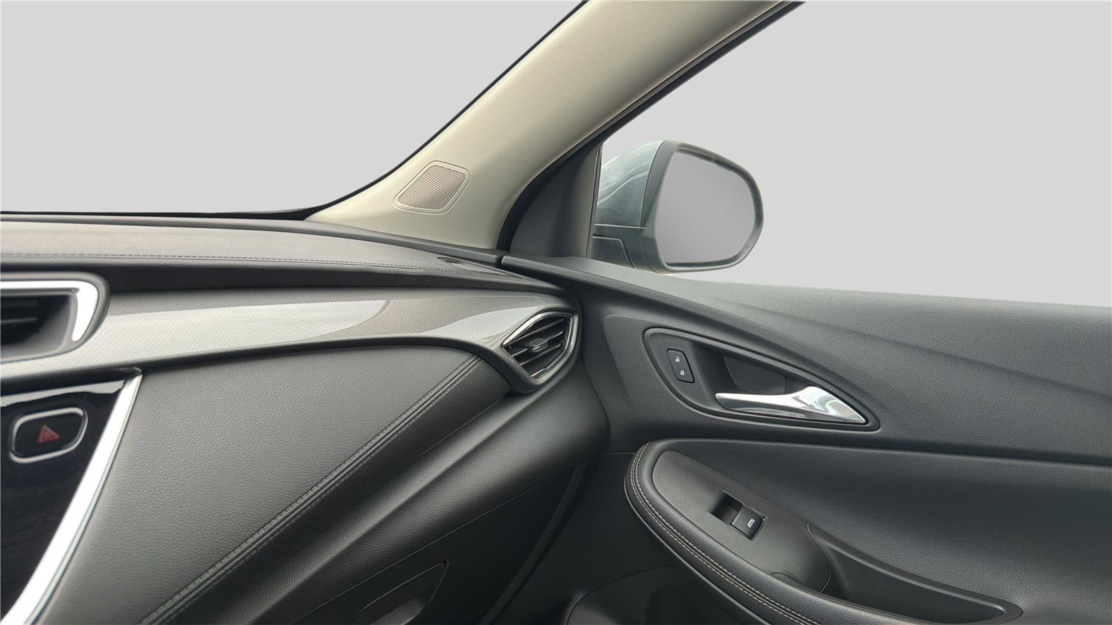 Used 2020 Buick Encore GX Essence w/ Experience Buick Package image 10