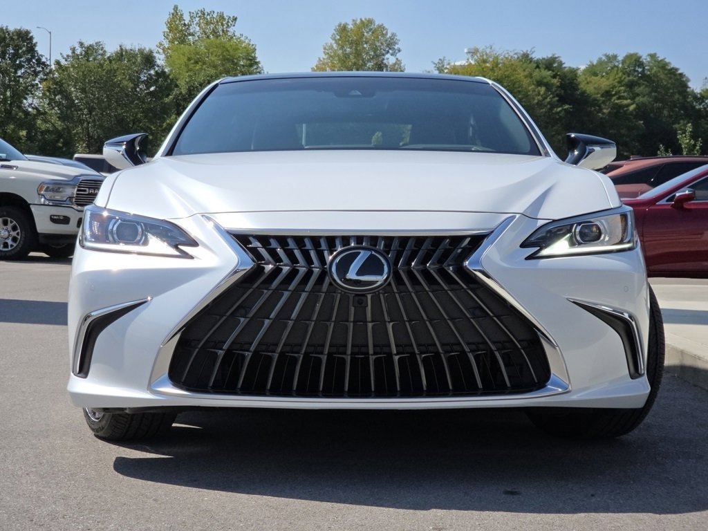 New 2025 Lexus ES 350 350 Luxury image 3