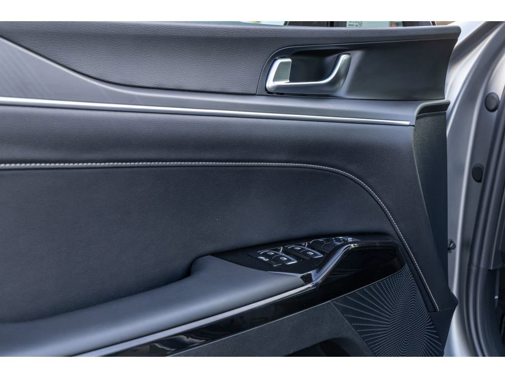 Used 2025 Kia K5 GT-Line image 18