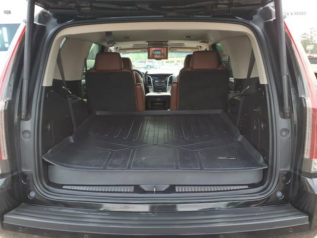 Used 2015 Cadillac Escalade Luxury RWD image 12