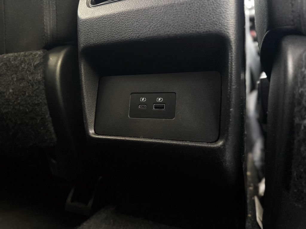 Used 2022 Nissan Rogue SV FWD image 19