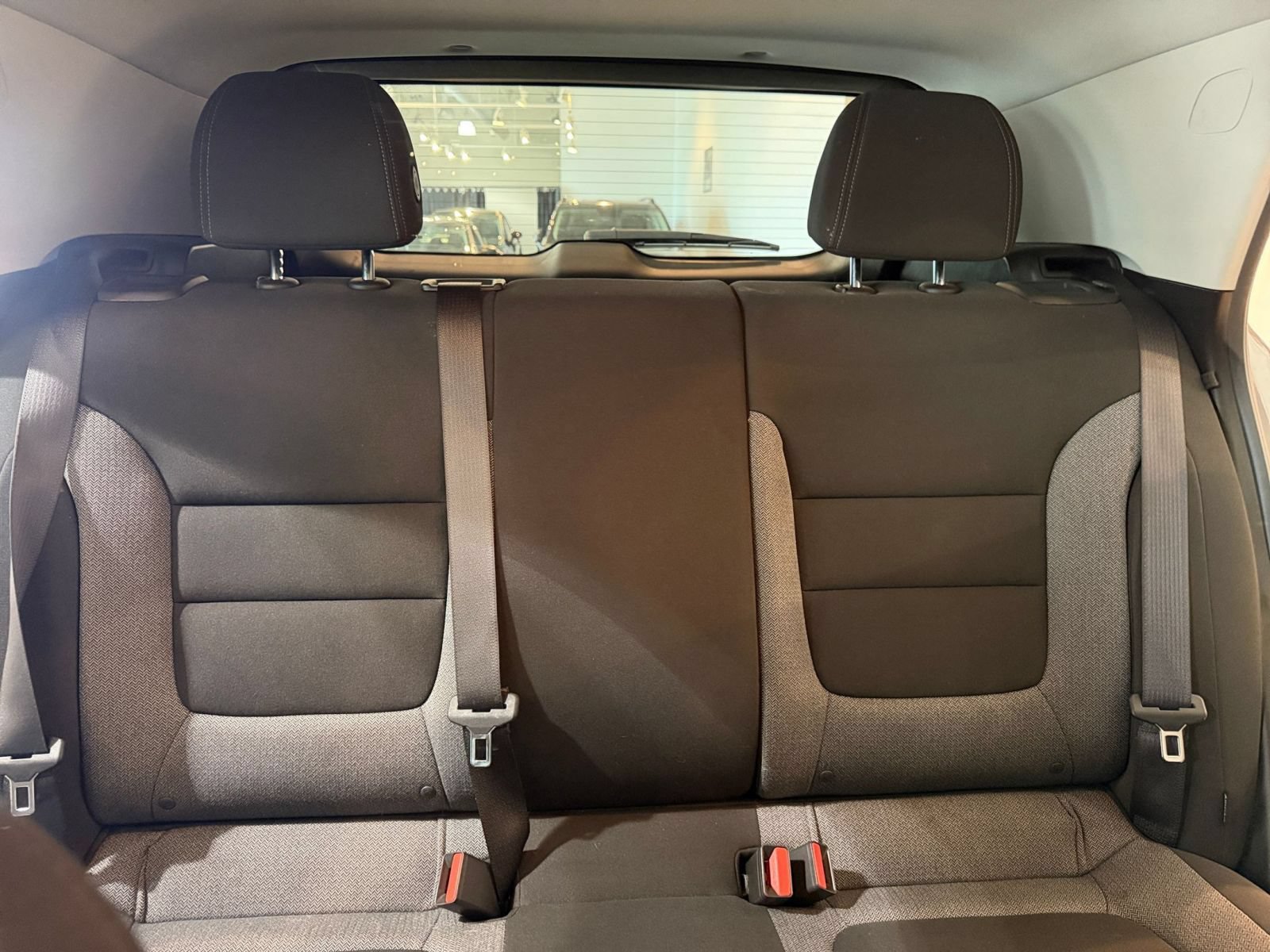 Used 2025 Chevrolet TrailBlazer LT FWD image 37