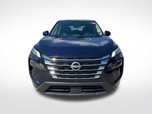 Used 2025 Nissan Rogue SV FWD image 2