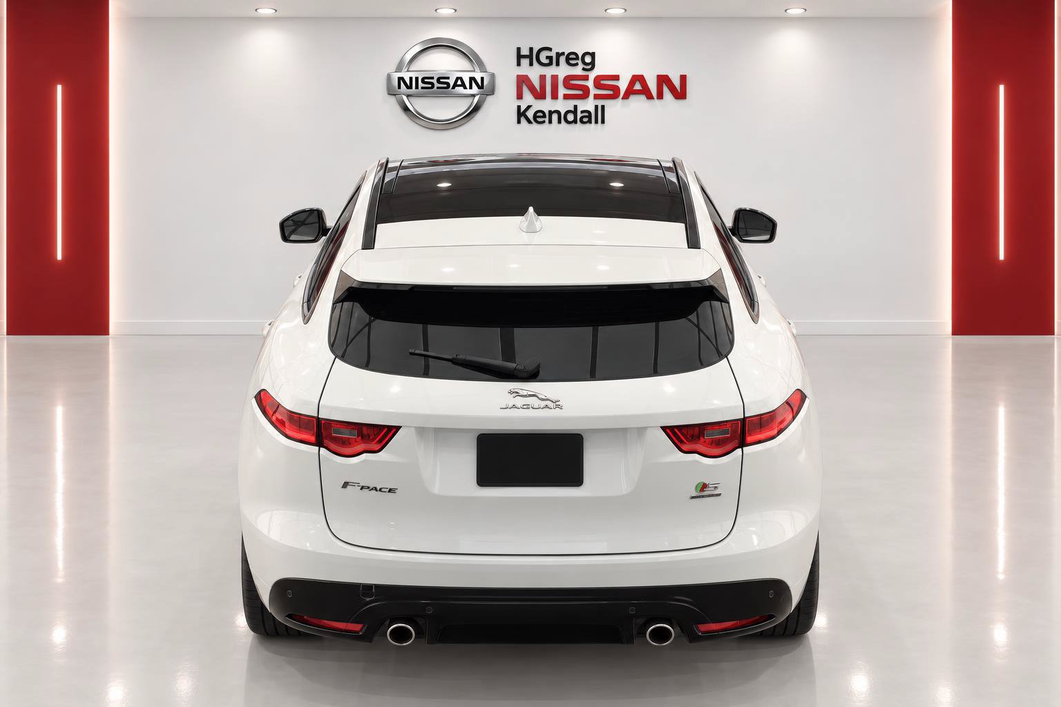 Used 2017 Jaguar F-PACE S AWD/4WD image 3