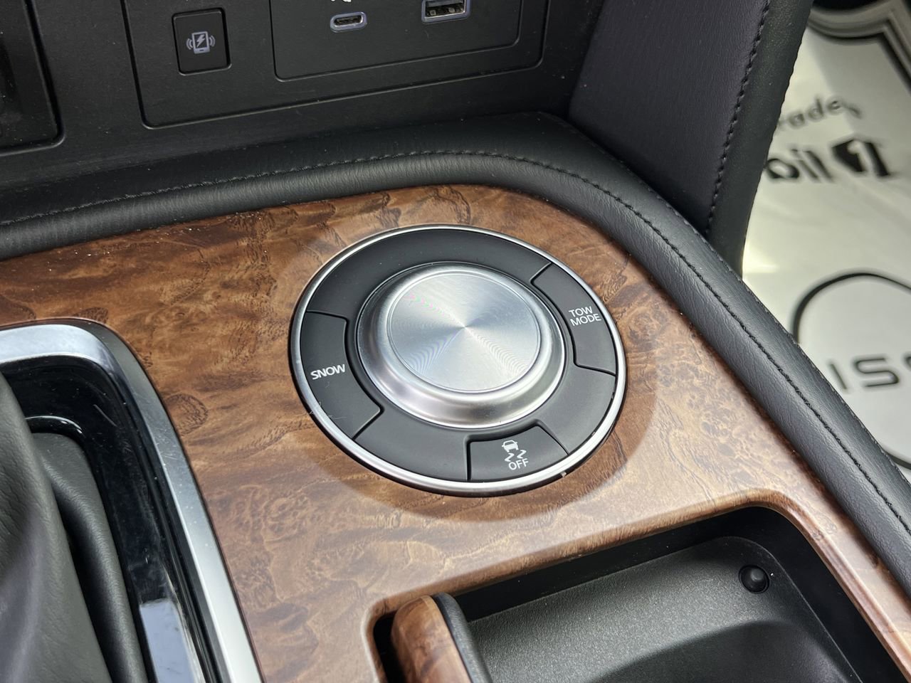 Certified 2024 Nissan Armada SL image 19