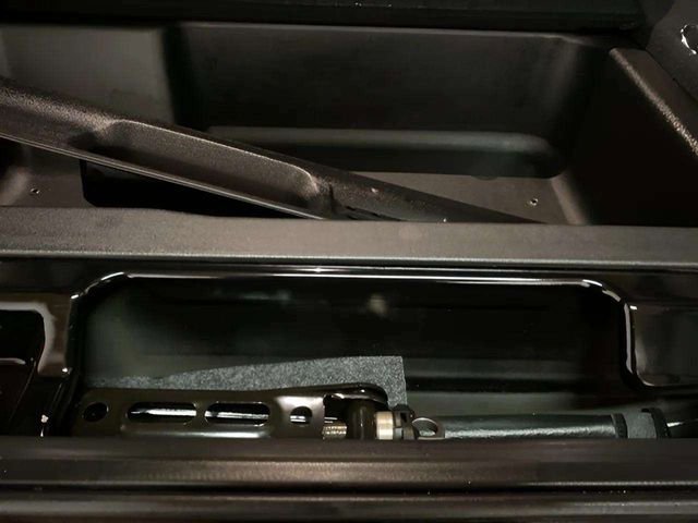 Used 2025 Jeep Wrangler Unlimited Sahara w/ Safety Group image 77