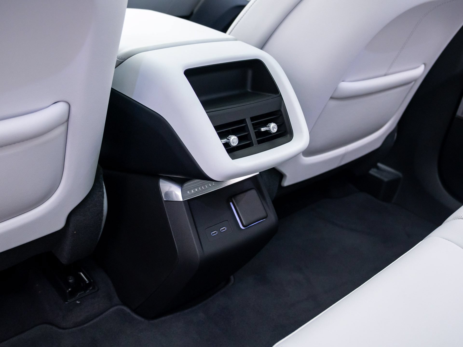 New 2027 Cadillac Lyriq Premium Sport AWD/4WD image 18