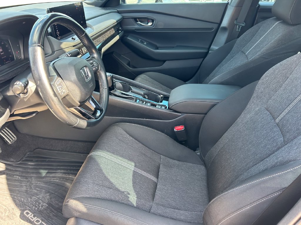 Used 2023 Honda Accord Sport image 11