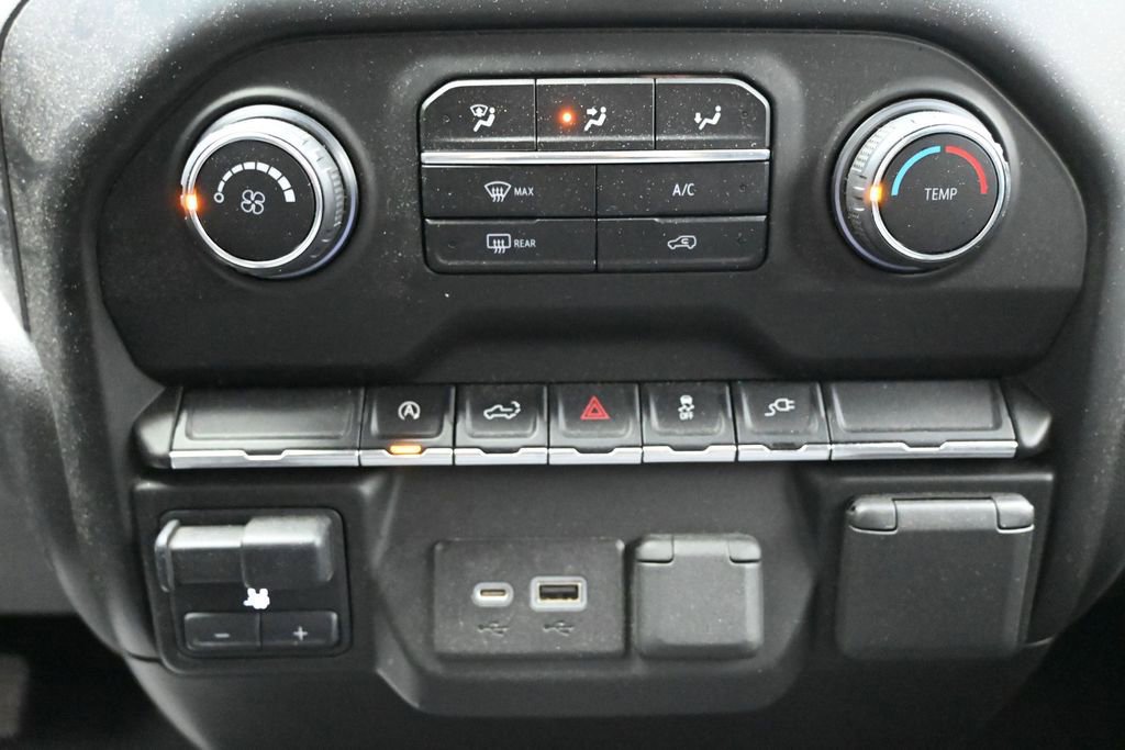 Used 2021 Chevrolet Silverado 1500 Custom w/ Safety Confidence Package AWD/4WD image 19