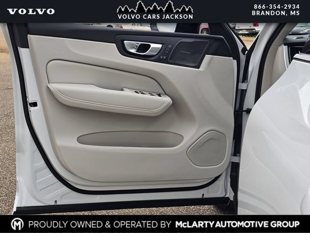 New 2026 Volvo XC60 T8 Ultra w/ Protection Package Premier AWD/4WD image 12