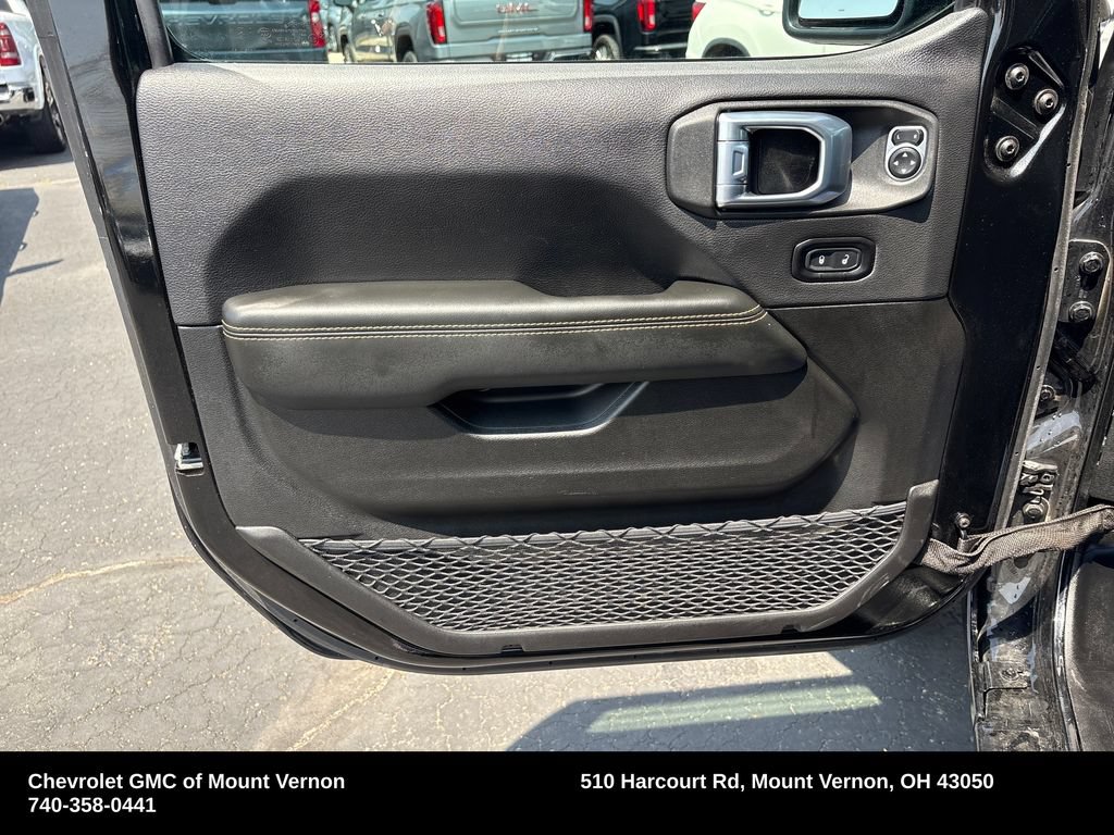 Used 2026 Jeep Wrangler Unlimited Sahara AWD/4WD image 15
