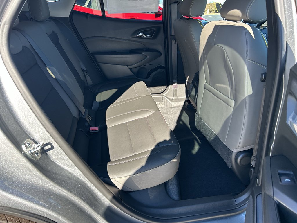 New 2026 Chevrolet Trax ACTIV w/ Sunroof Package image 29