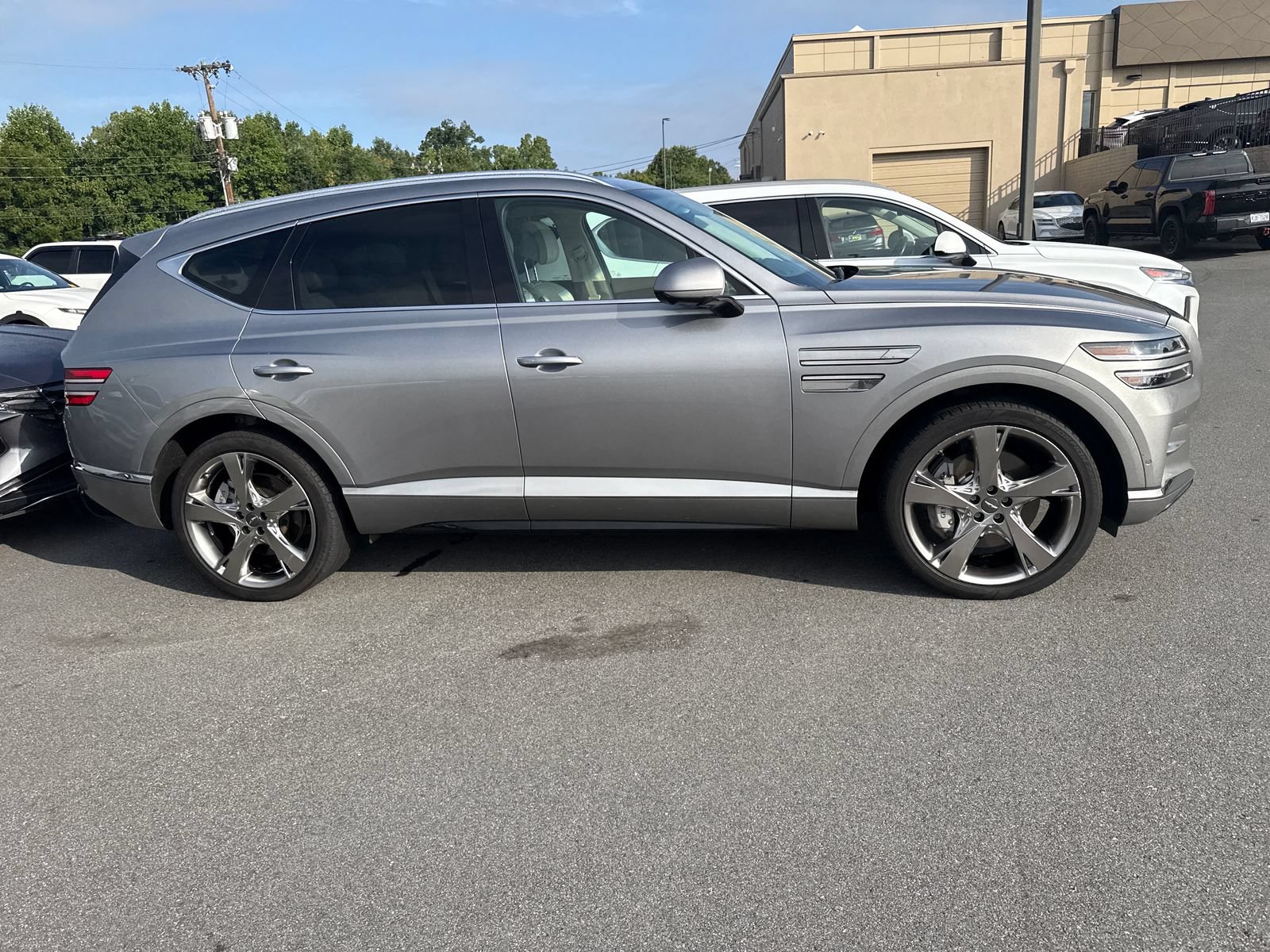 Used 2023 Genesis GV80 3.5T w/ Prestige Package AWD/4WD image 9