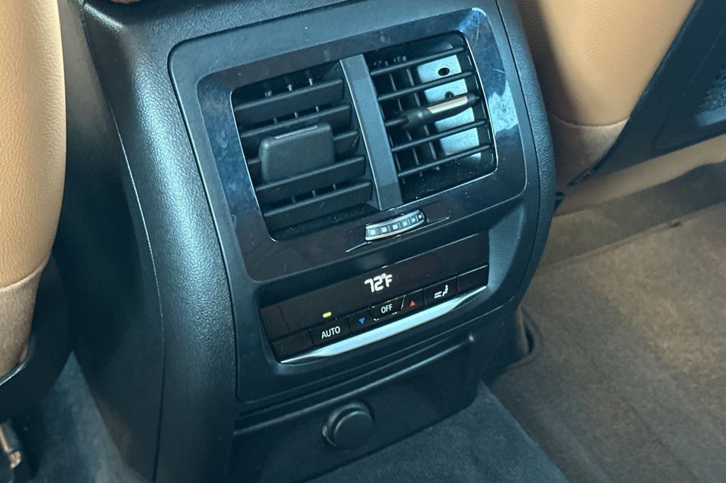 Used 2019 BMW X3 sDrive30i w/ Premium Package image 13