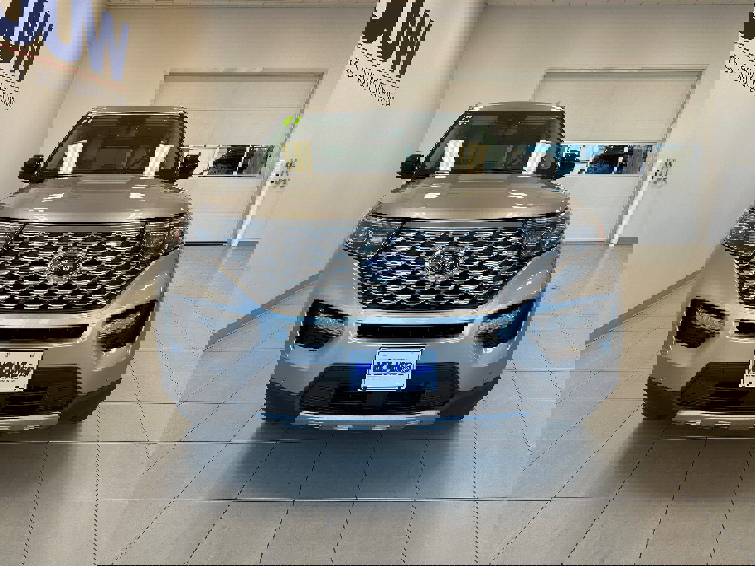 Used 2021 Ford Explorer Platinum w/ Equipment Group 601A image 3