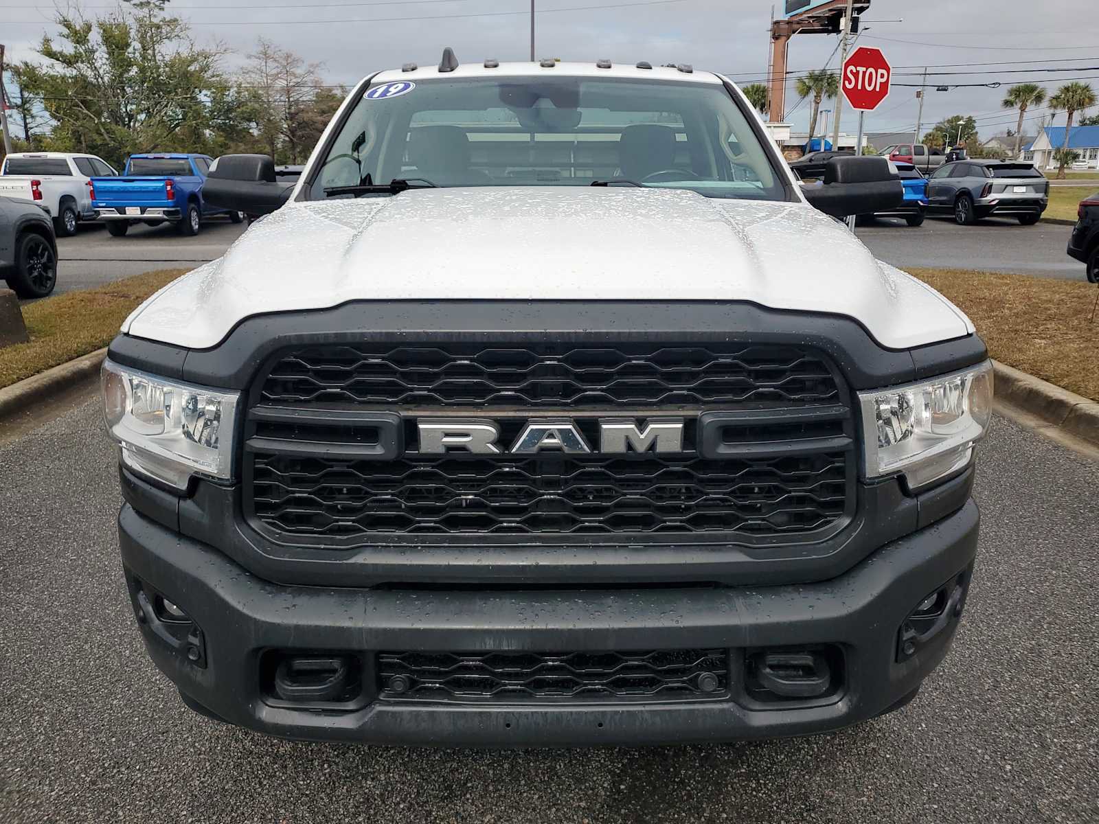 Used 2019 RAM 3500 Tradesman w/ Safety Group image 9