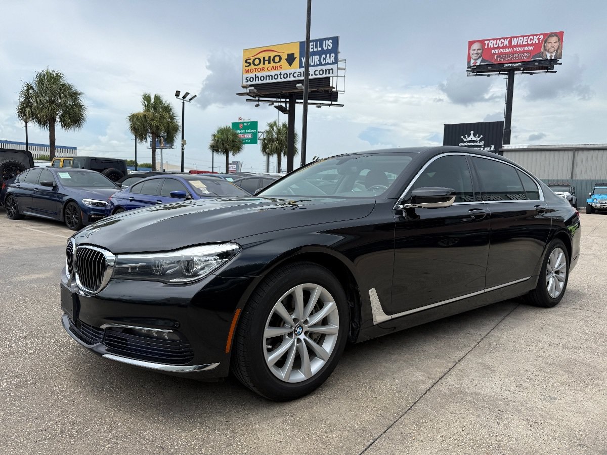Used 2017 BMW 740i RWD image 2