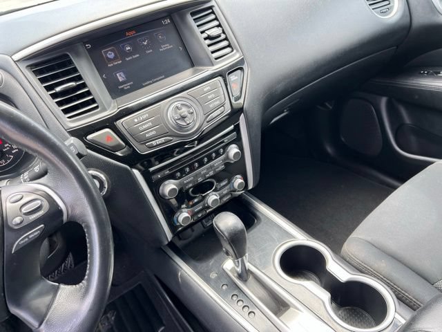 Used 2019 Nissan Pathfinder SV FWD image 24