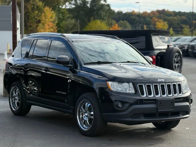 Used 2012 Jeep Compass Limited w/ Sun/Sound Group image 32
